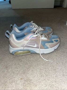 Nike Air Max 200